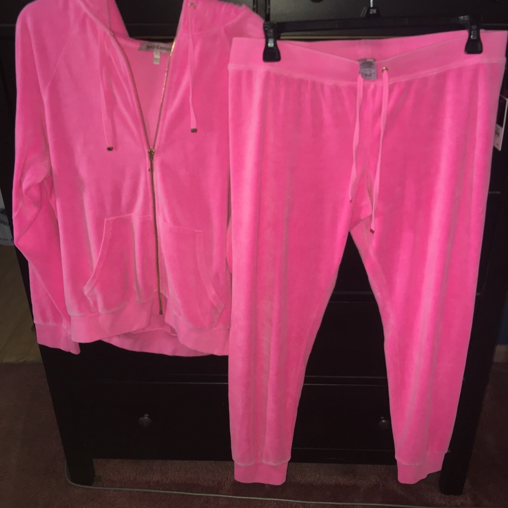 SOLD!! NWT Y2K Juicy Couture Track Seth